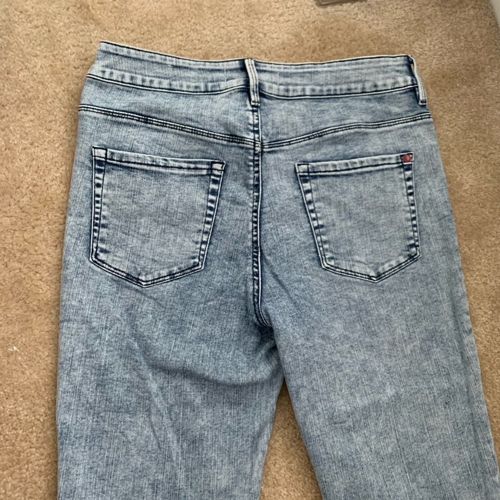 High Rise Acid Wash Skinny Jeans - Picture 4 of 7